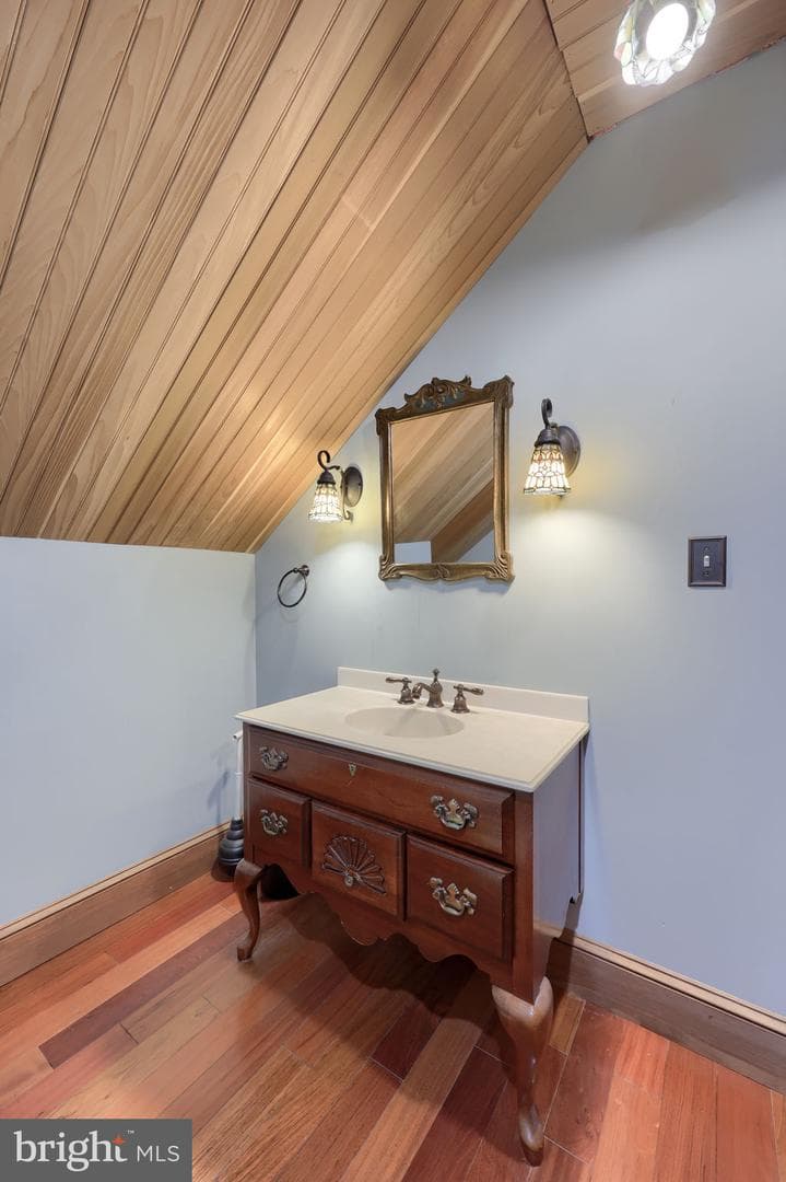287 Duke Street photo 24