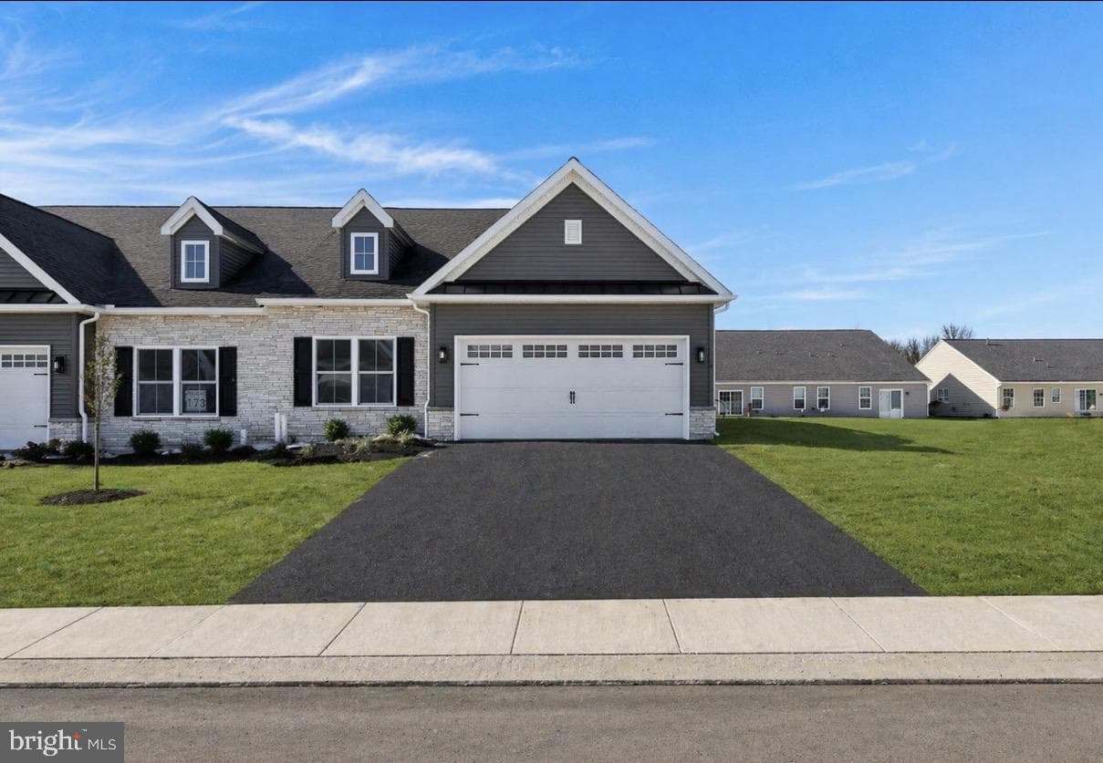236 Pilgrim Drive, Lancaster
