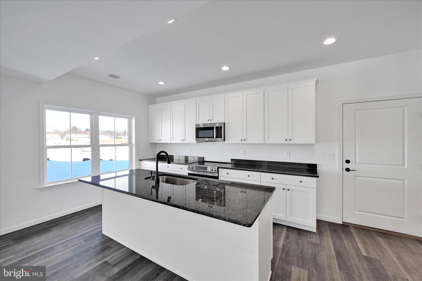 236 Pilgrim Drive photo 13