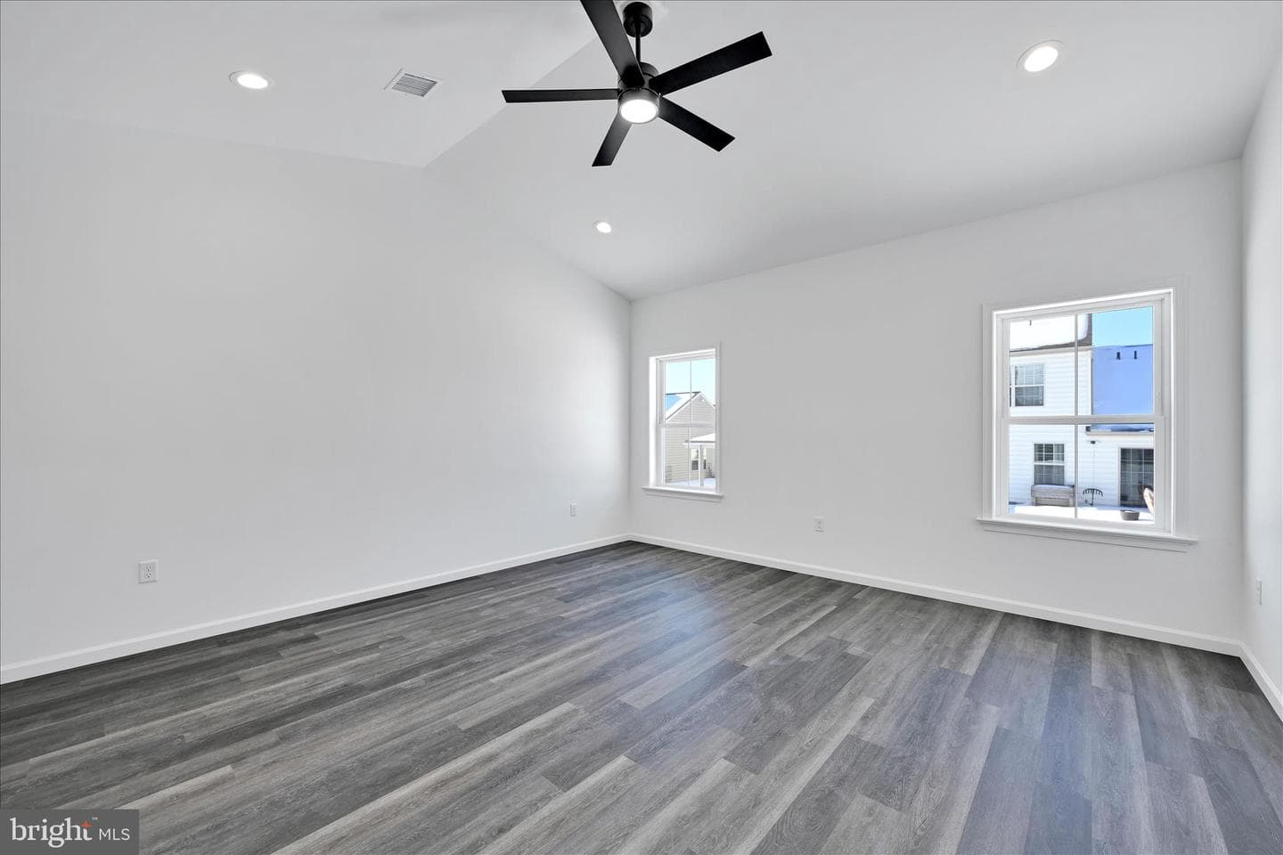 236 Pilgrim Drive photo 14
