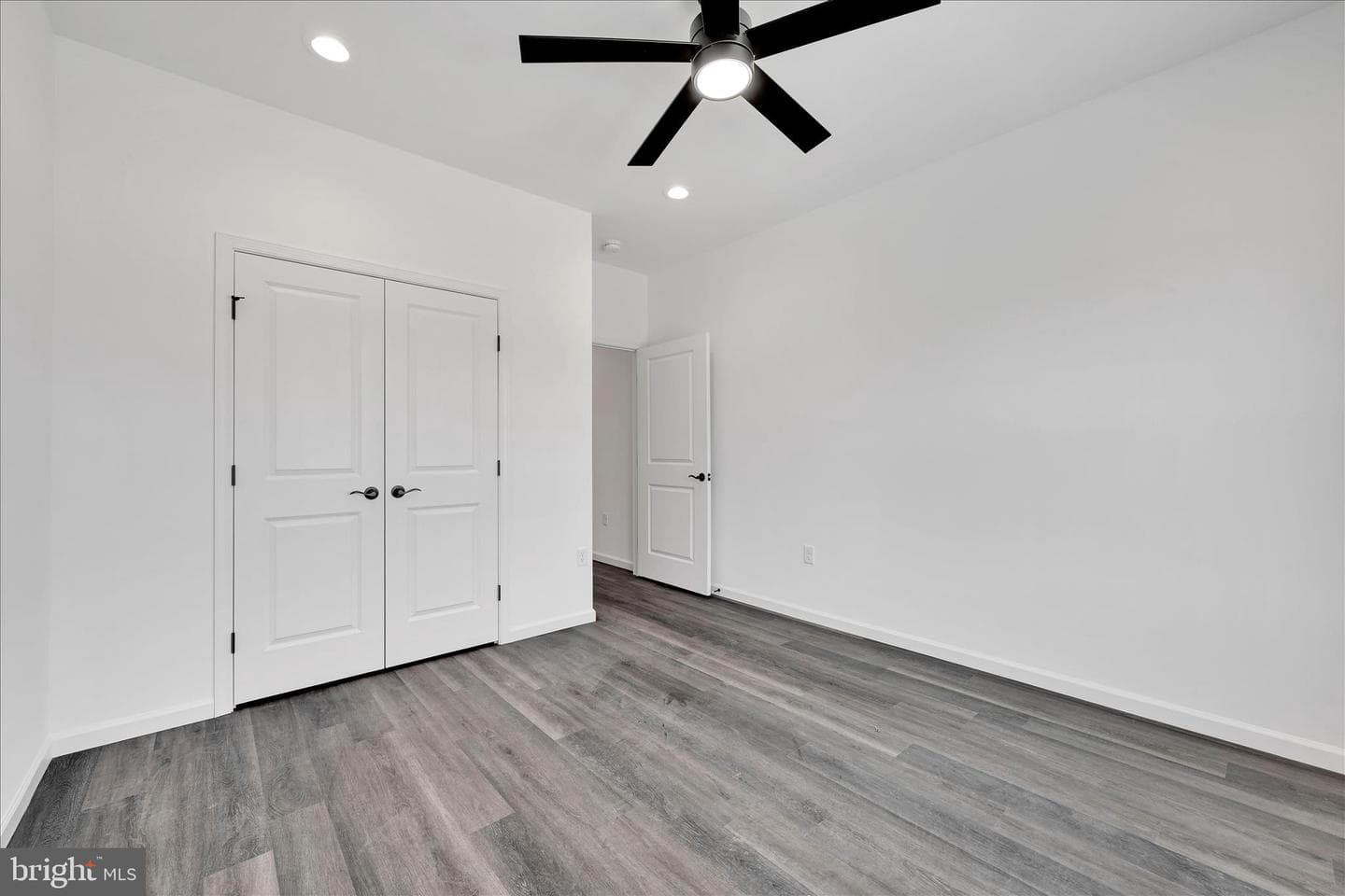 236 Pilgrim Drive photo 21