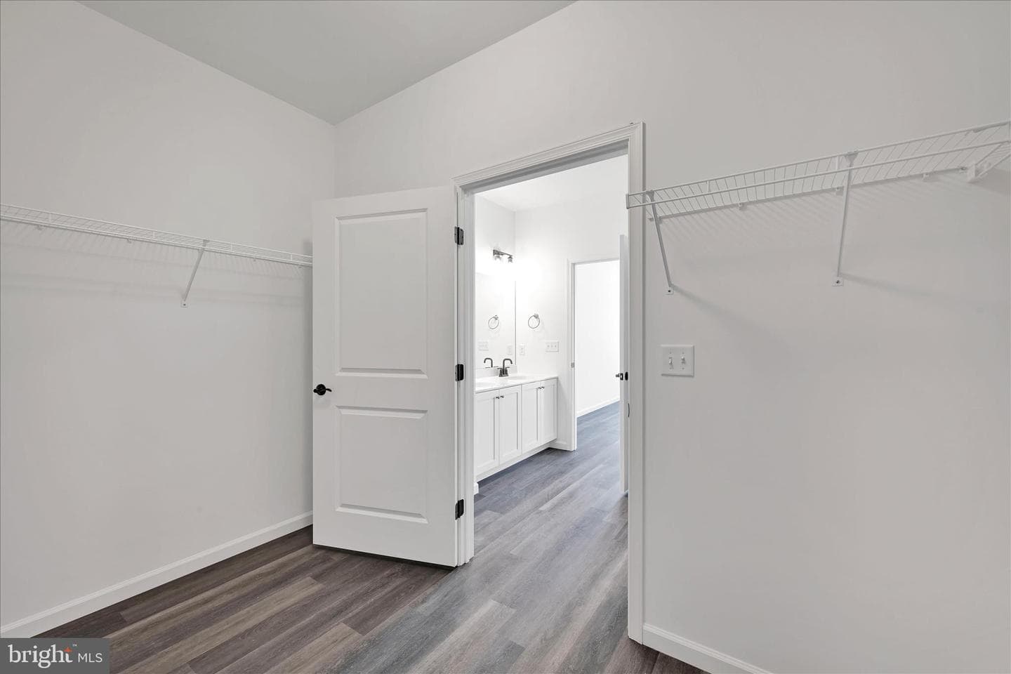 236 Pilgrim Drive photo 24