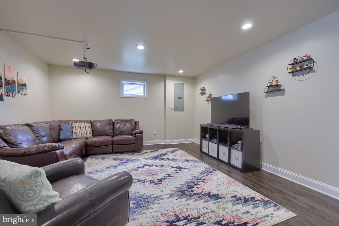 100 Kenneth Drive photo 44