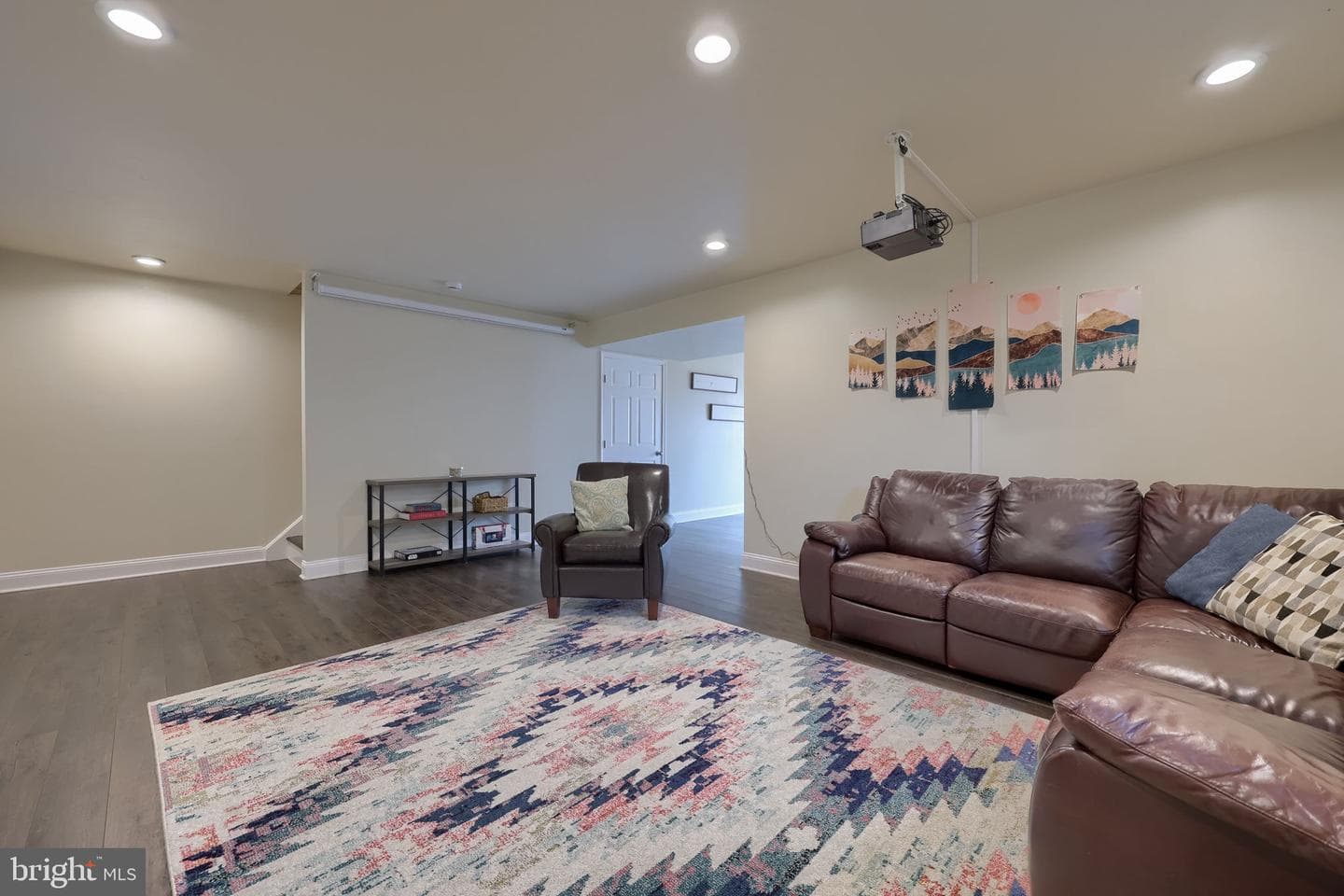 100 Kenneth Drive photo 46