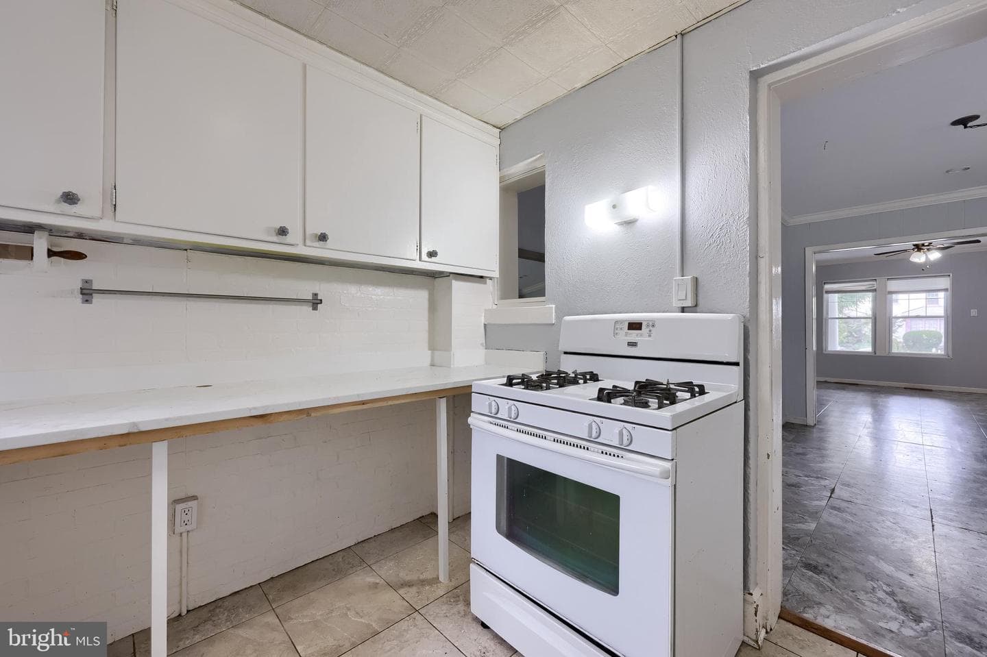 654 New Holland Avenue photo 16
