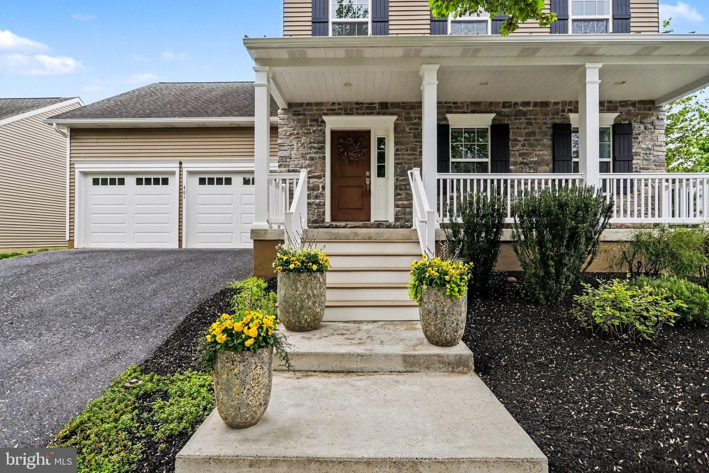 401 Wendover Way photo 3
