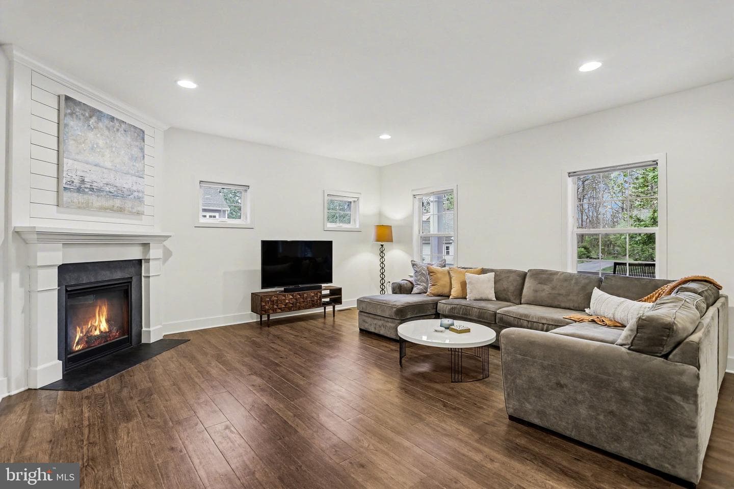 401 Wendover Way photo 9
