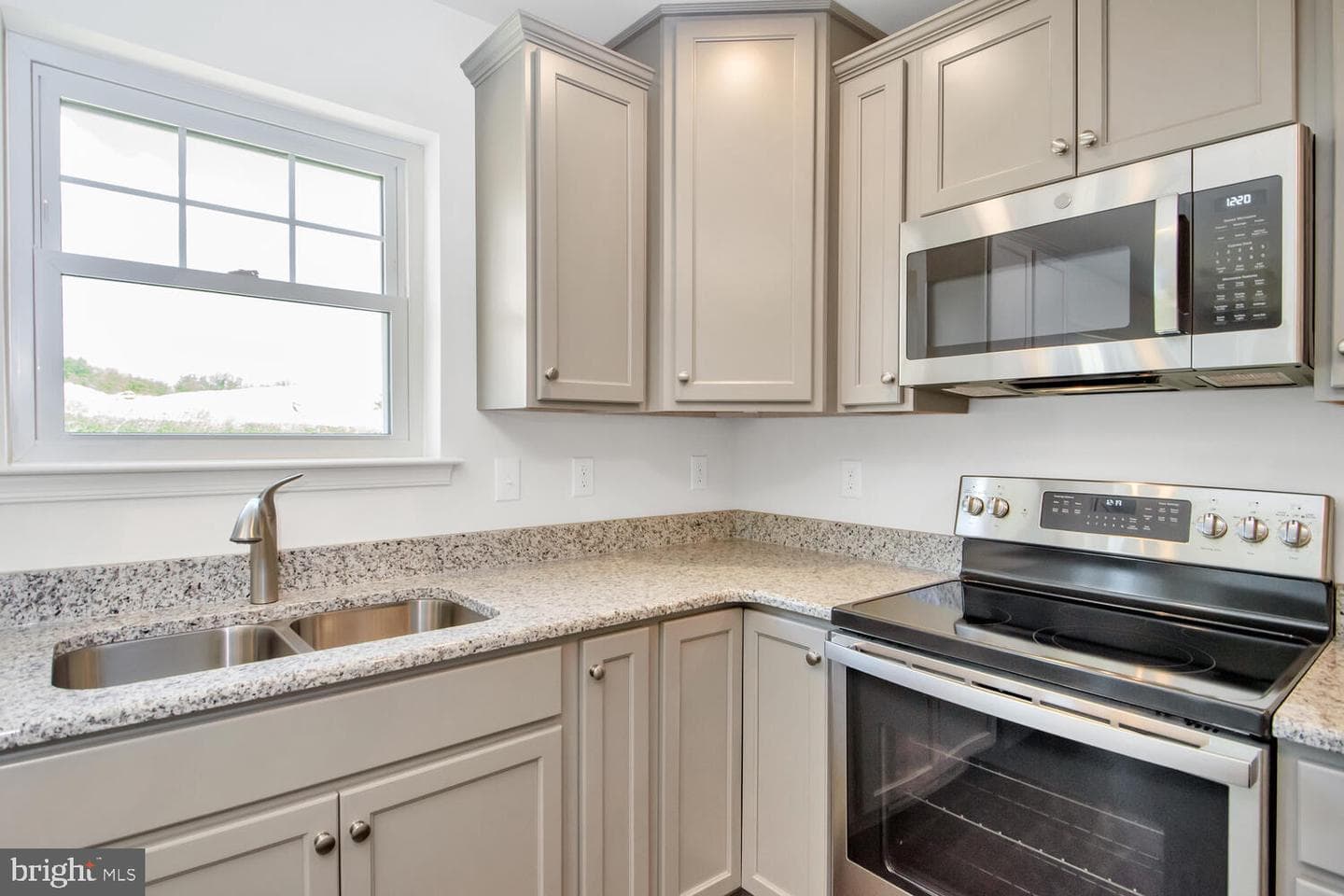 620 S Smith Drive #(Hemlock) photo 11