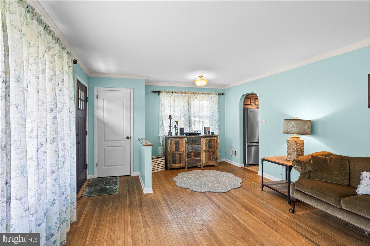 6281 Carpenter Street photo 6