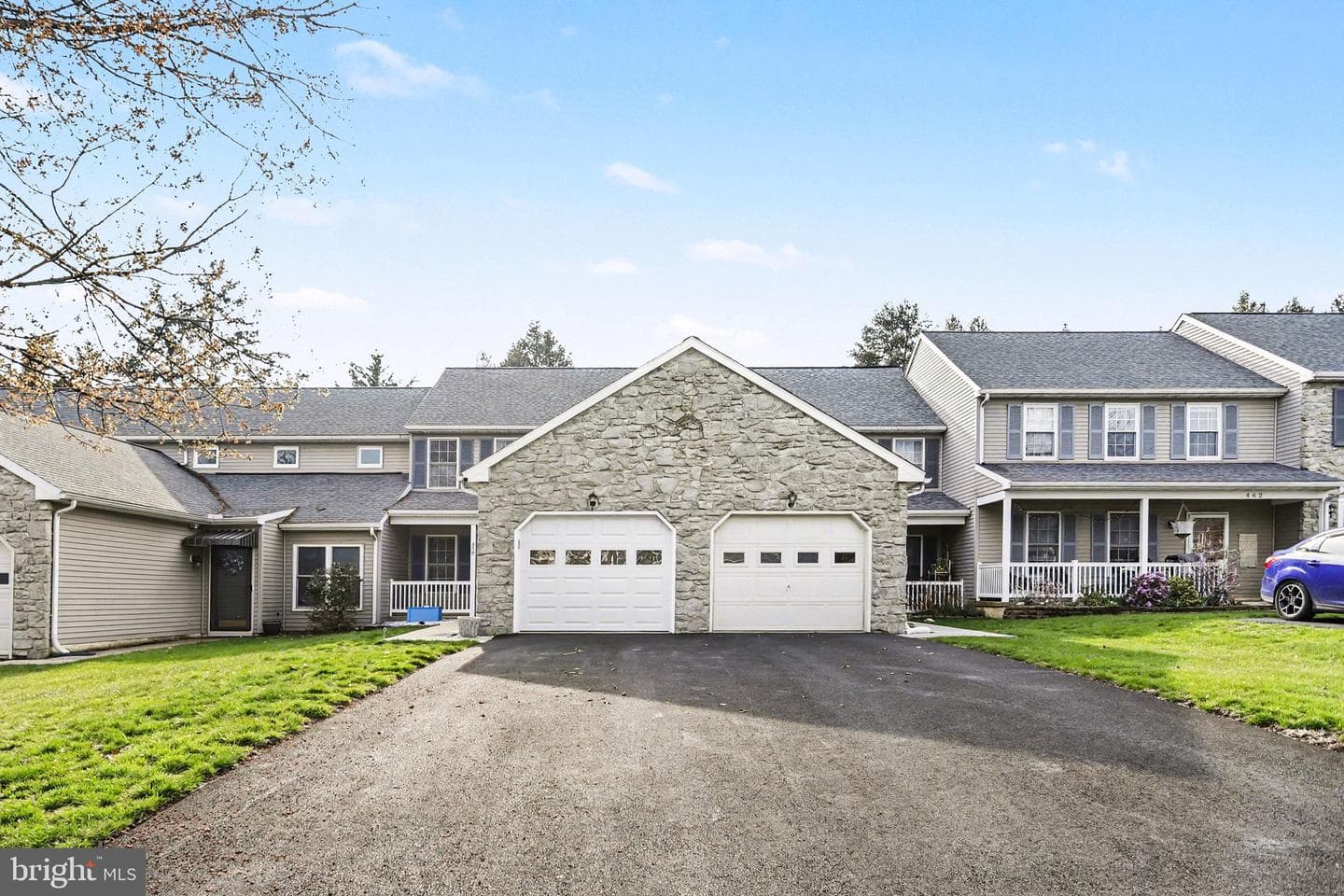 458 Meadowlark Lane