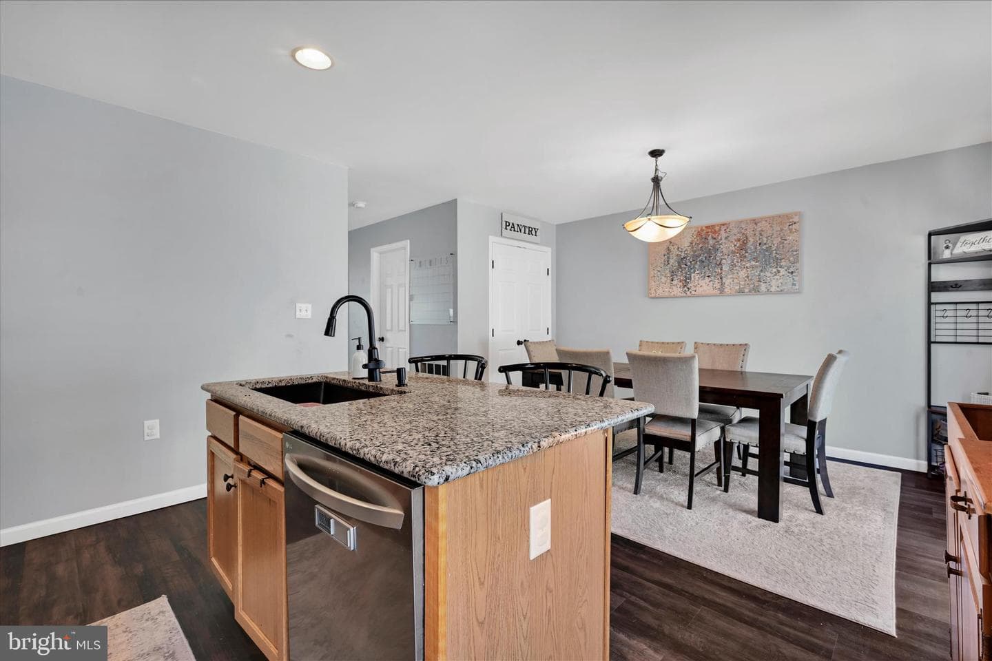 186 N Melhorn Drive photo 18