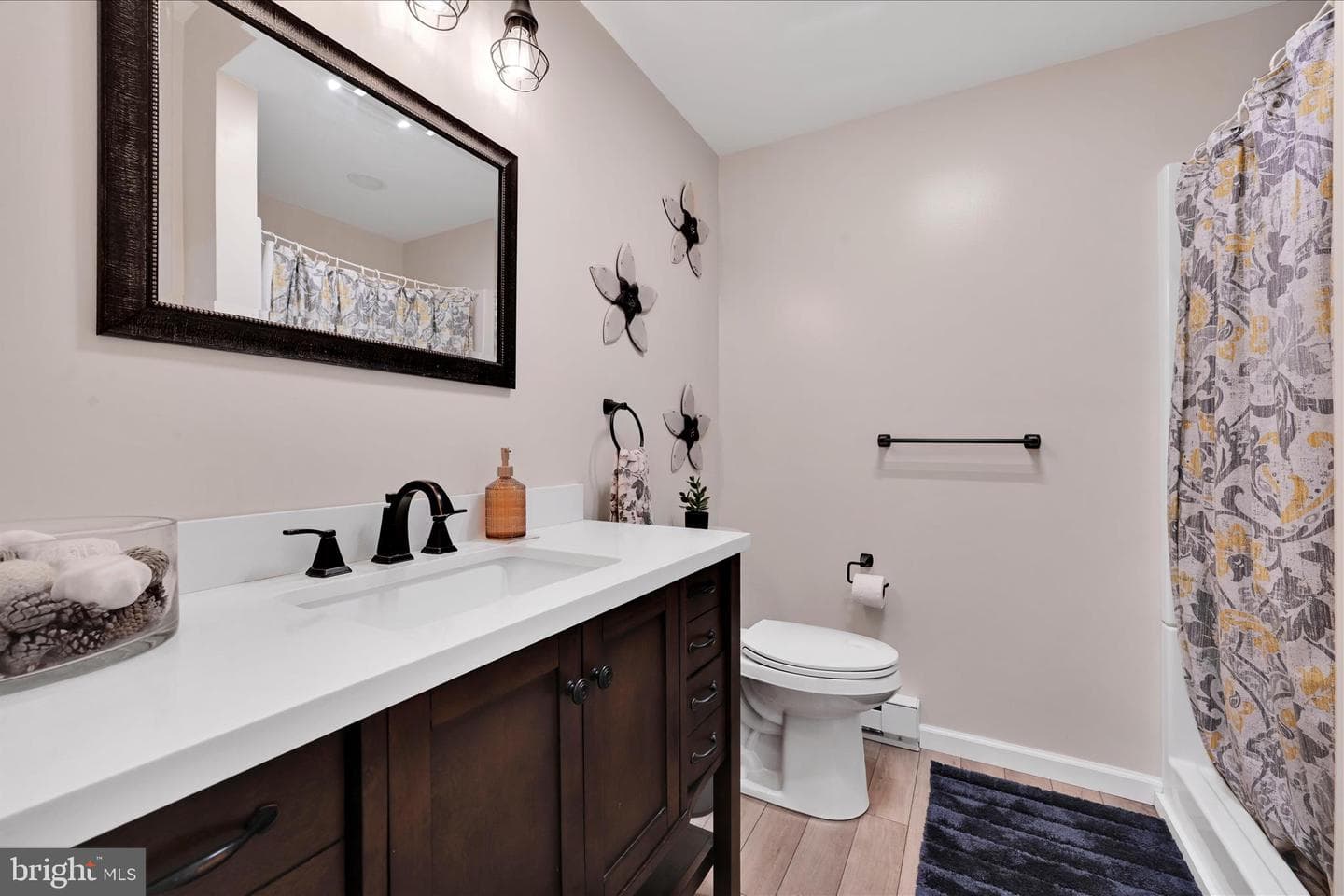 186 N Melhorn Drive photo 34