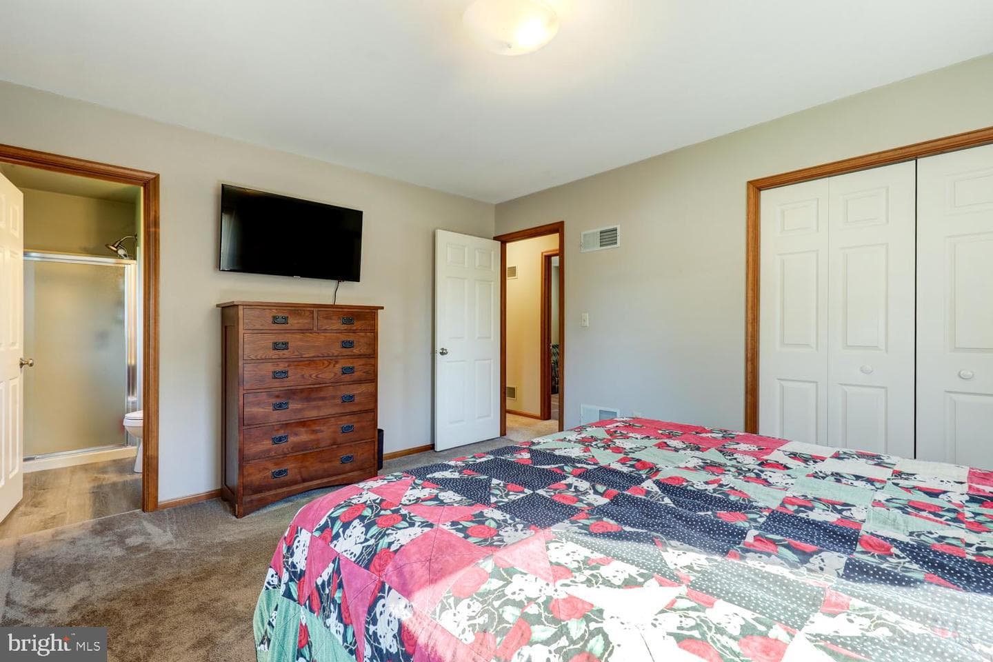 916 Dawn Avenue photo 23