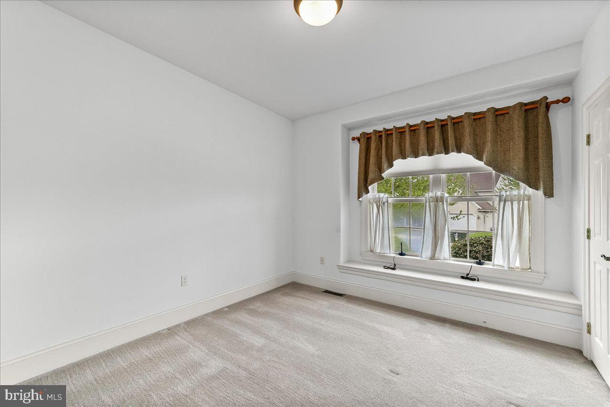 1424 Martin Street photo 17
