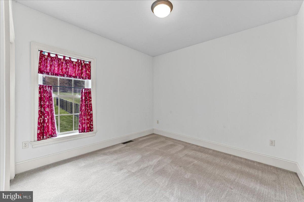 1424 Martin Street photo 20