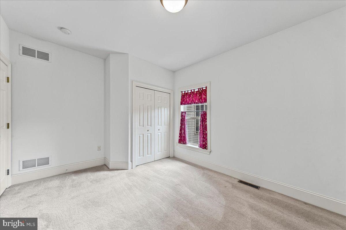 1424 Martin Street photo 21