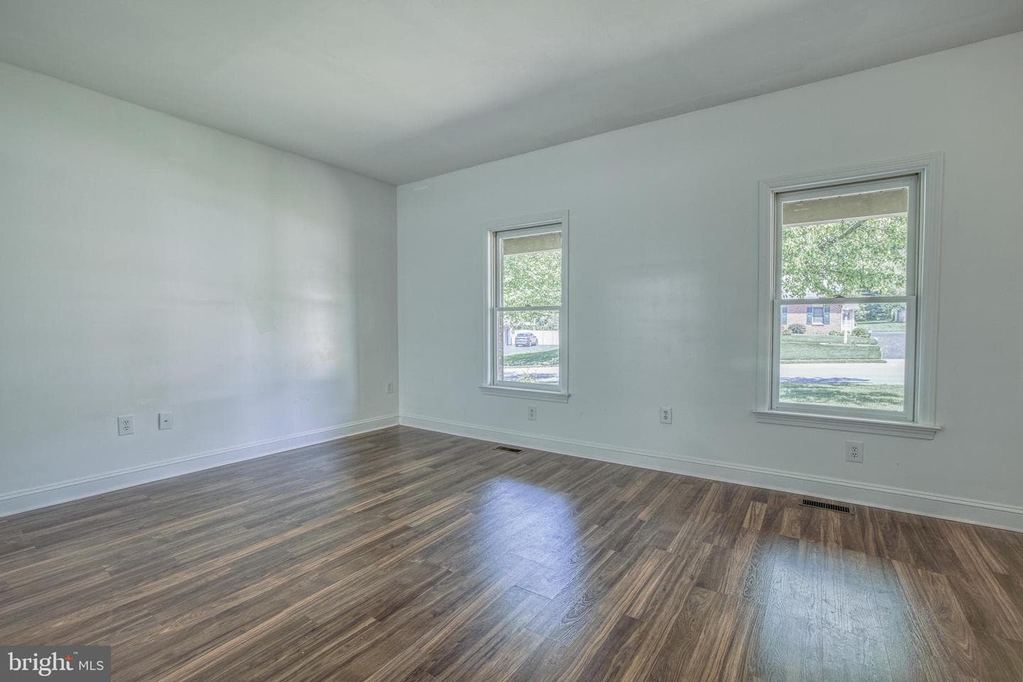 344 W Charlotte Street photo 19