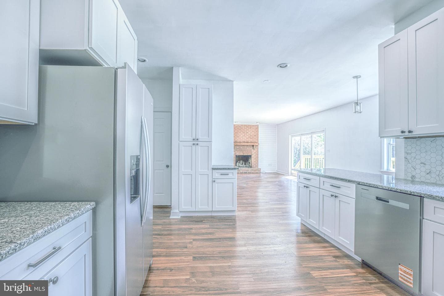 344 W Charlotte Street photo 8