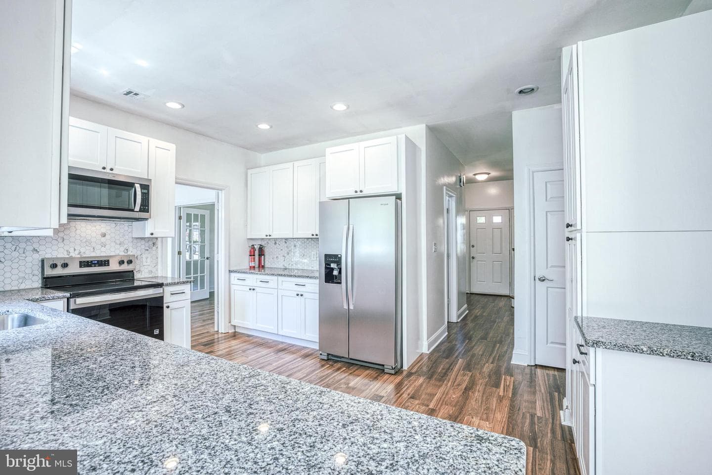 344 W Charlotte Street photo 9