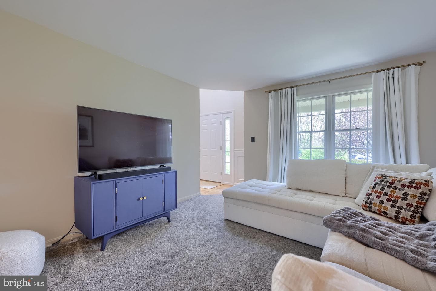 2462 Carriage Drive photo 11