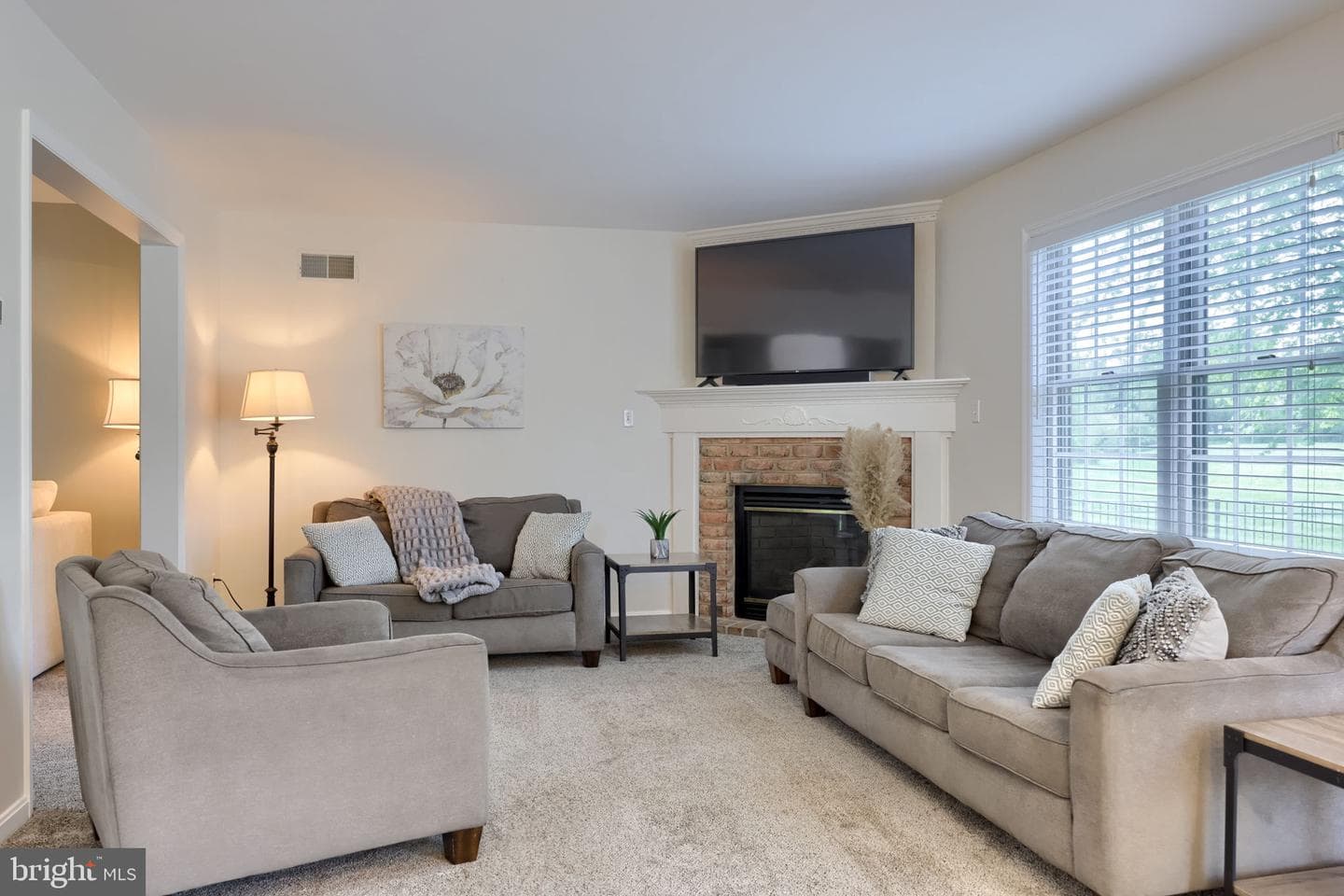 2462 Carriage Drive photo 17