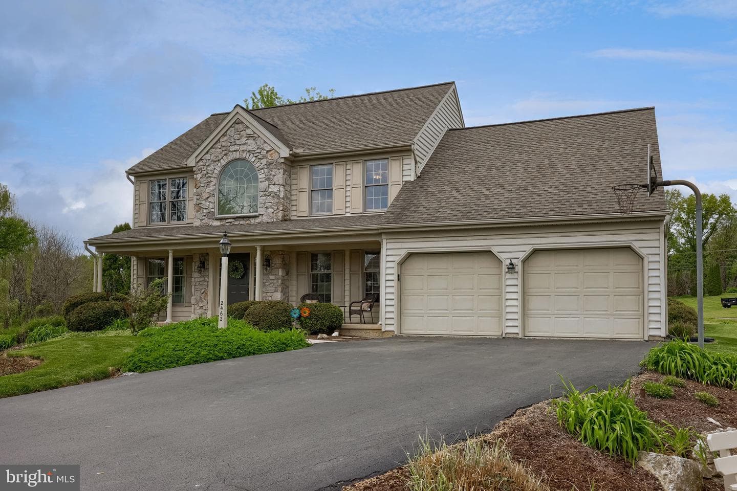 2462 Carriage Drive photo 4