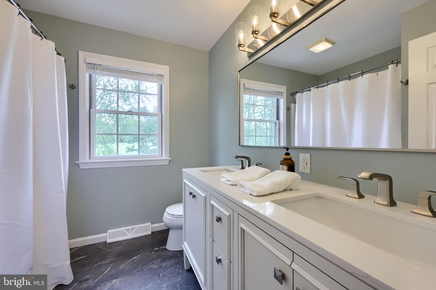 2462 Carriage Drive photo 46