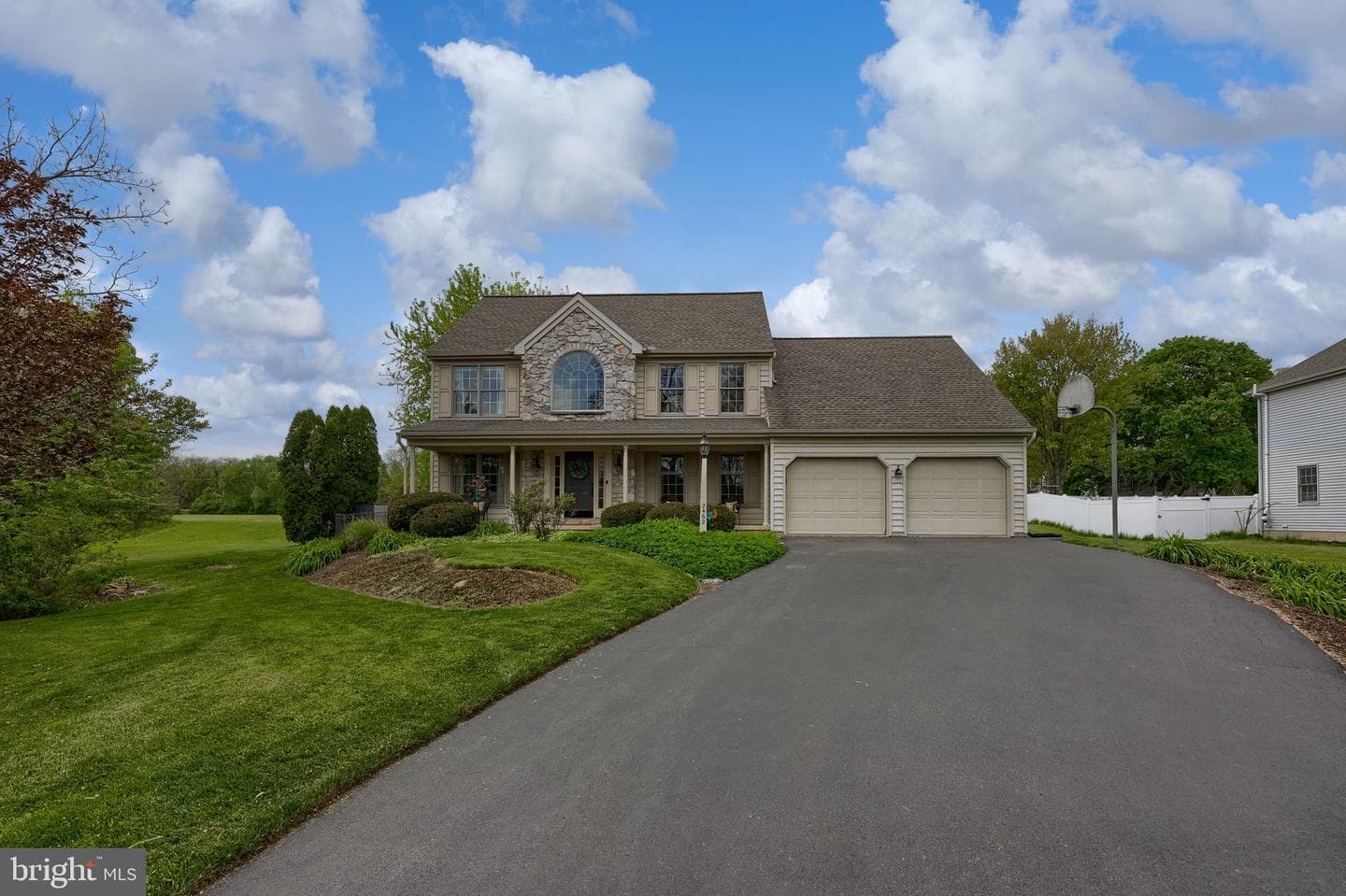 2462 Carriage Drive photo 5