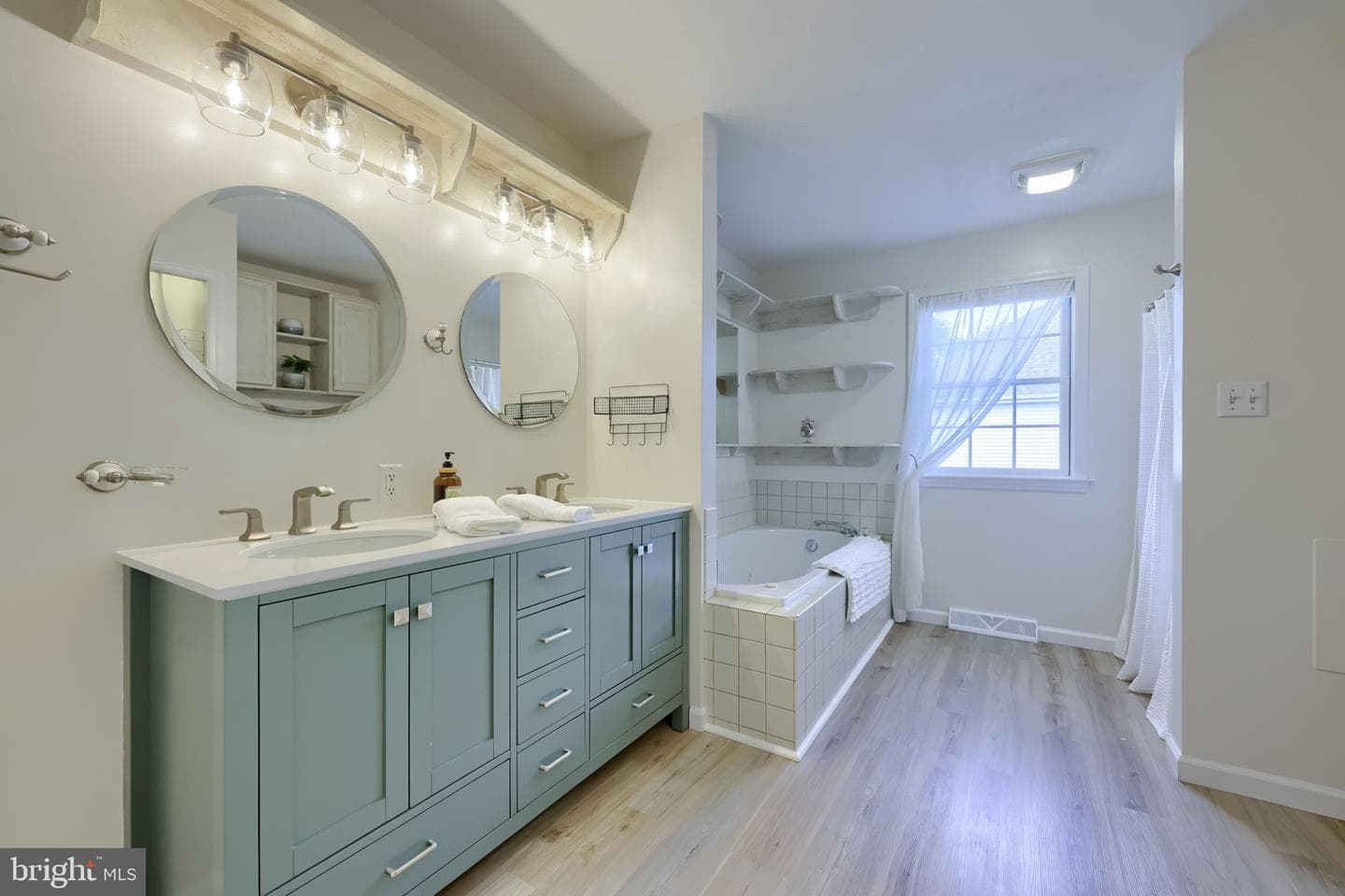 2462 Carriage Drive photo 51
