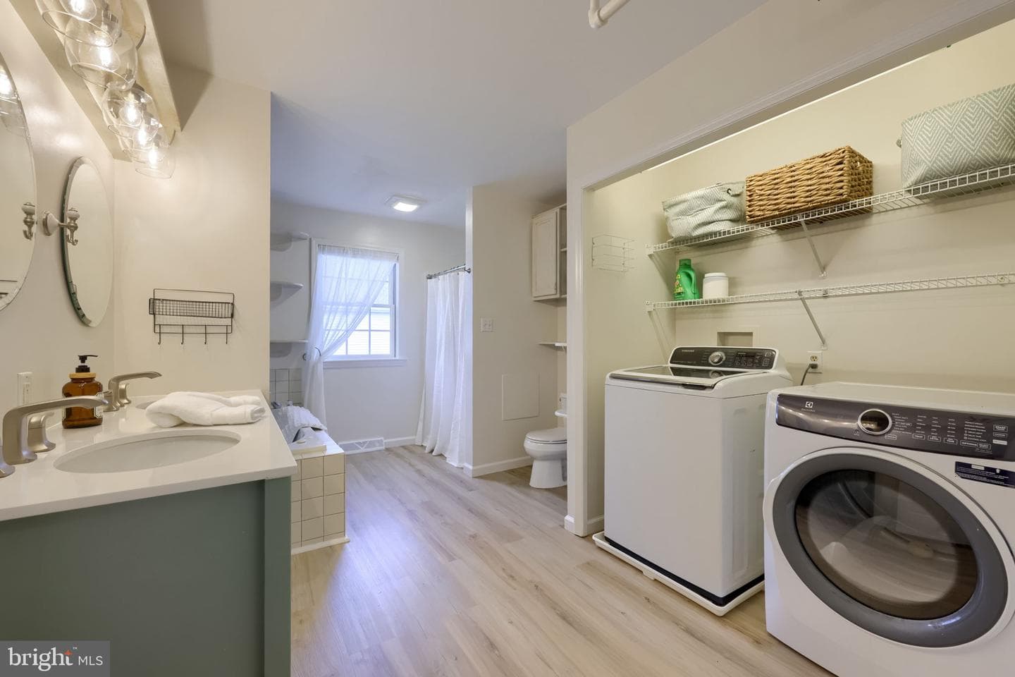 2462 Carriage Drive photo 53