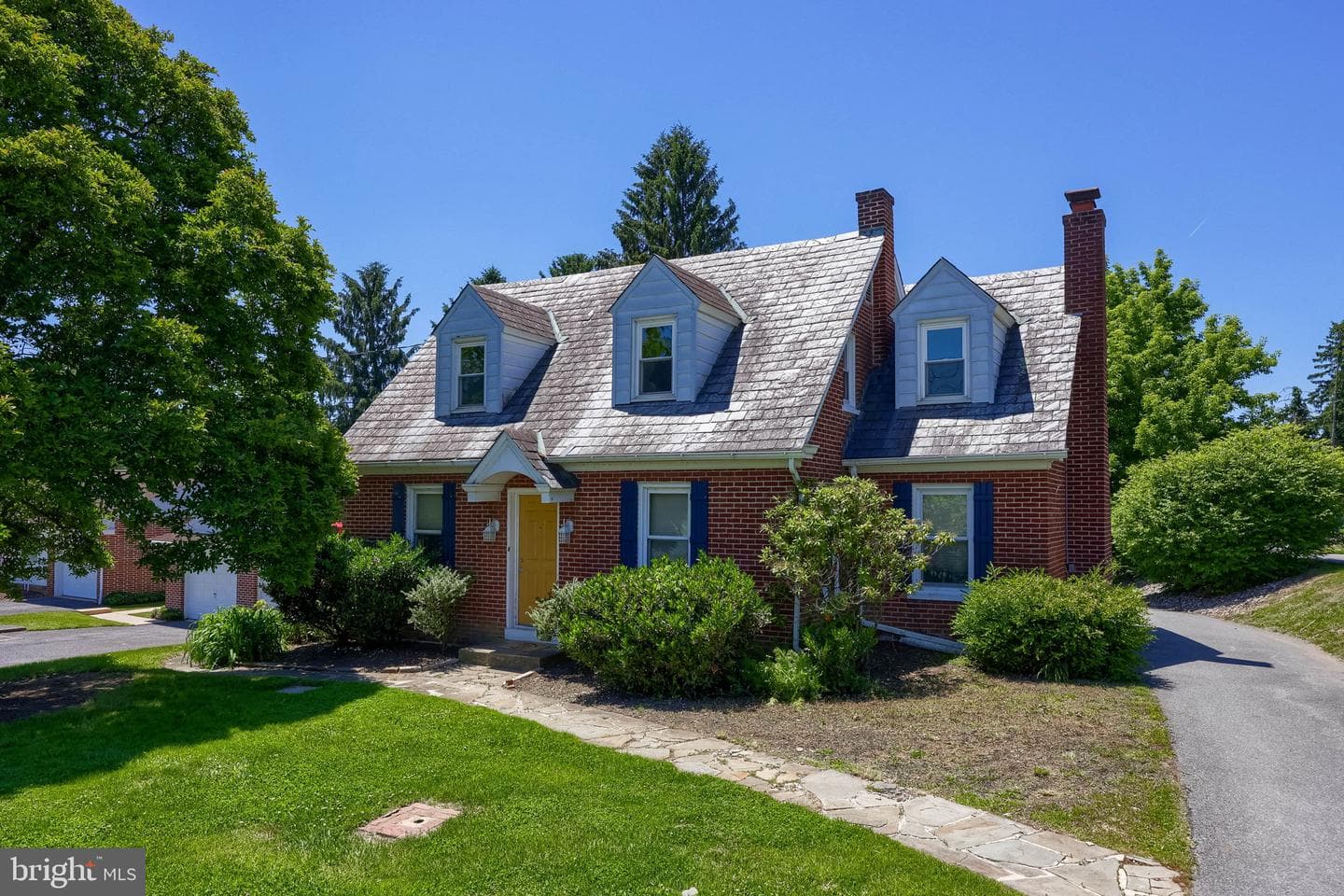 2162 Millersville Road photo 3