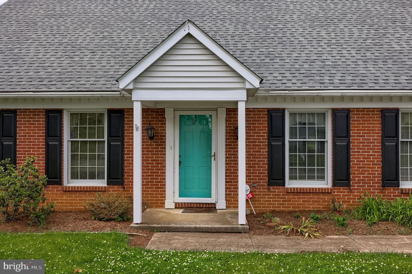 1816 Beverly Drive photo 5