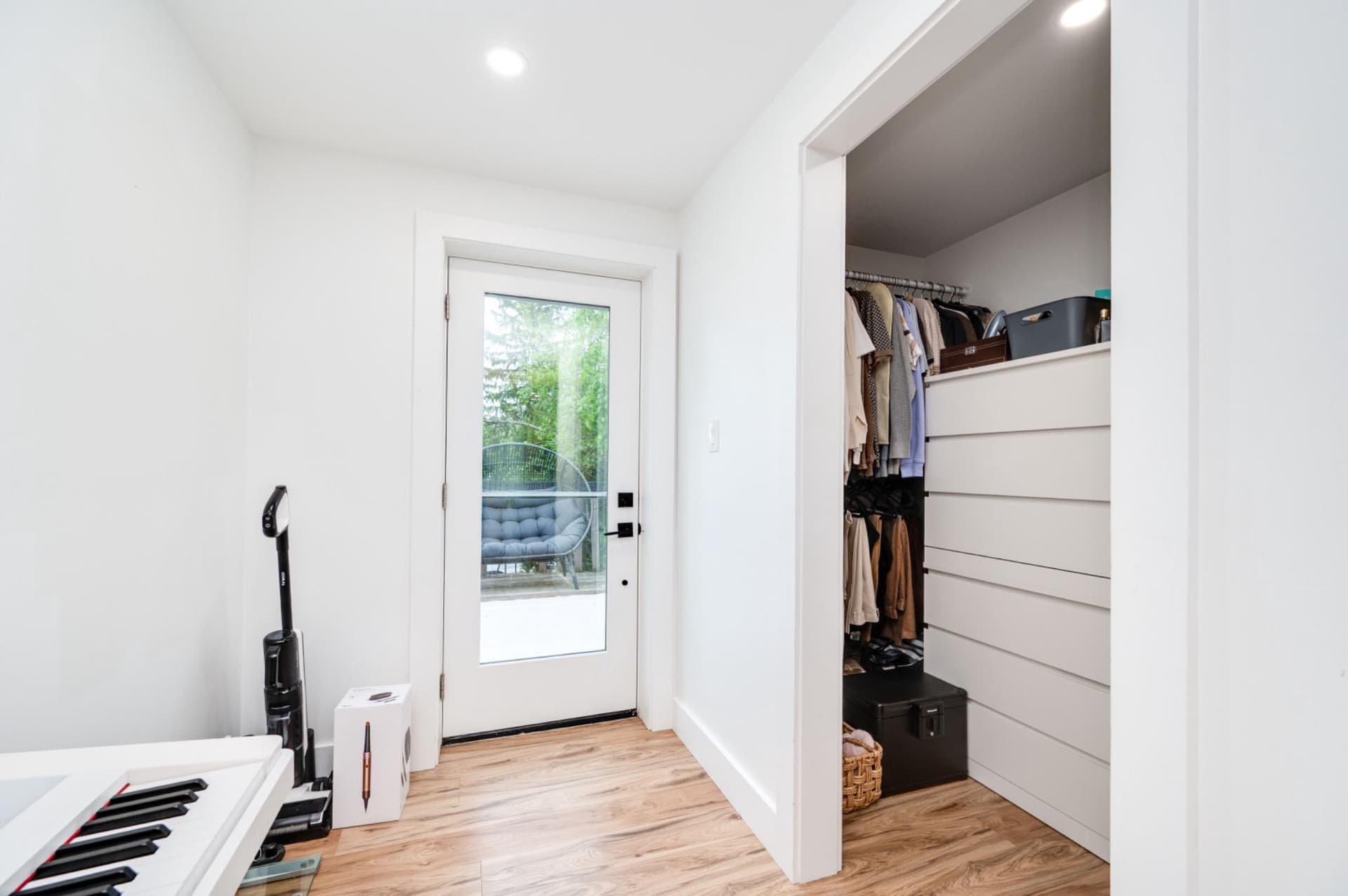 520 Elm Street photo 16