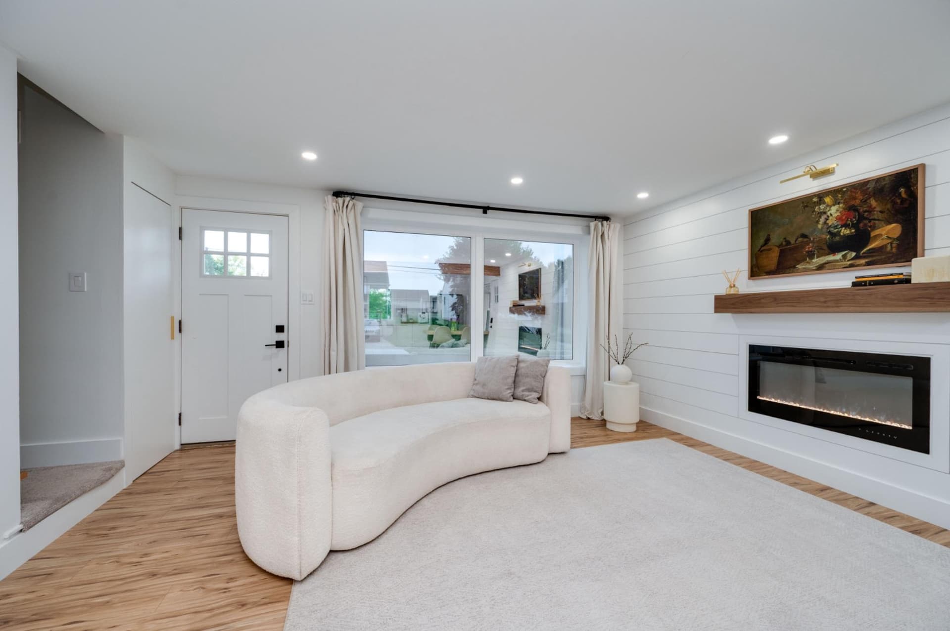 520 Elm Street photo 3