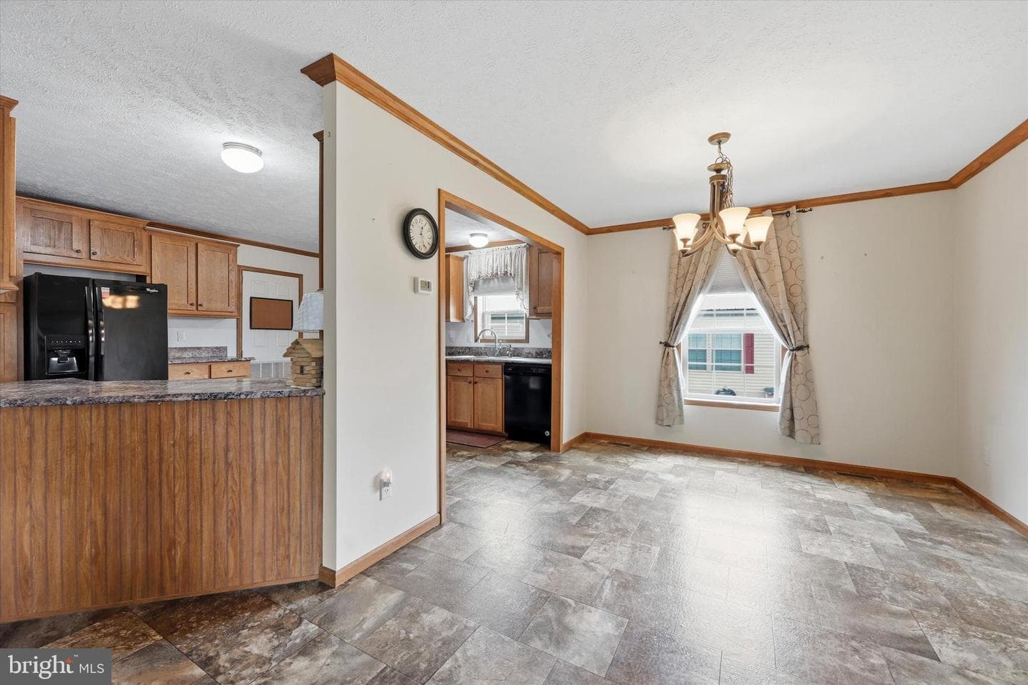 47 Makenna Avenue photo 5