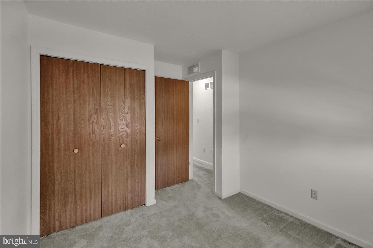 1107 Hampden Drive photo 23