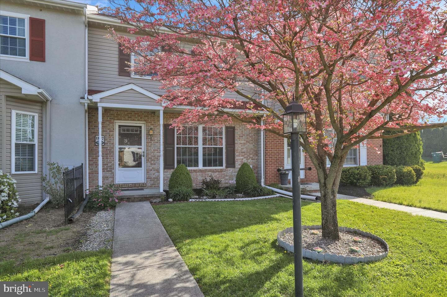 1107 Hampden Drive photo 3