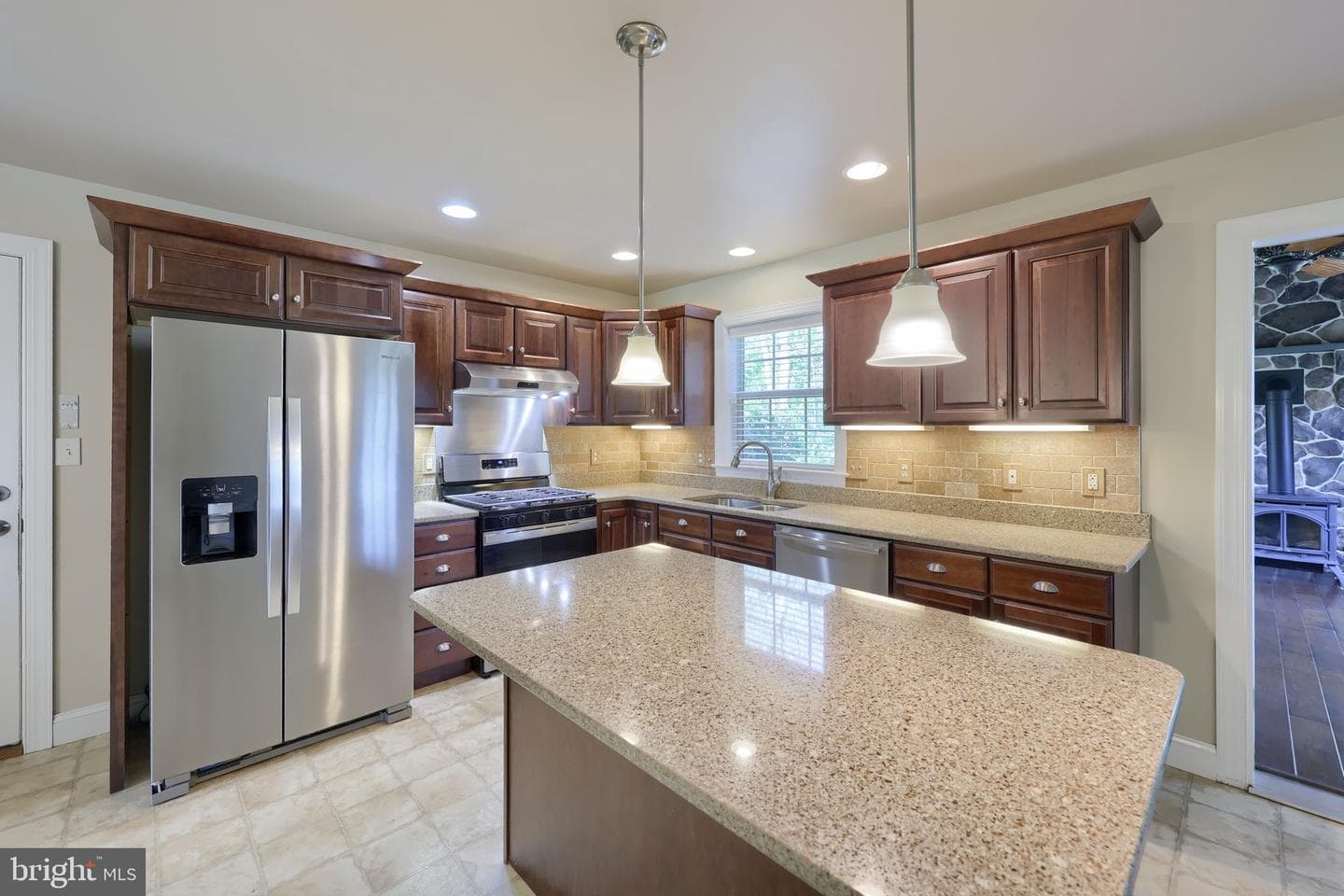 249 Steepbank Road photo 8