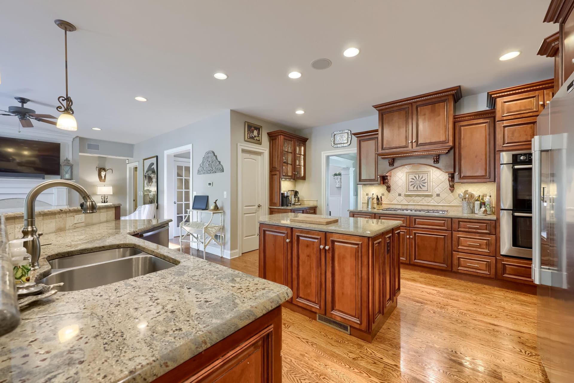 517 Wheatfield Drive photo 8