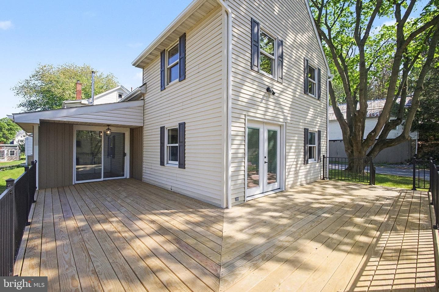 922 N Old Road photo 22