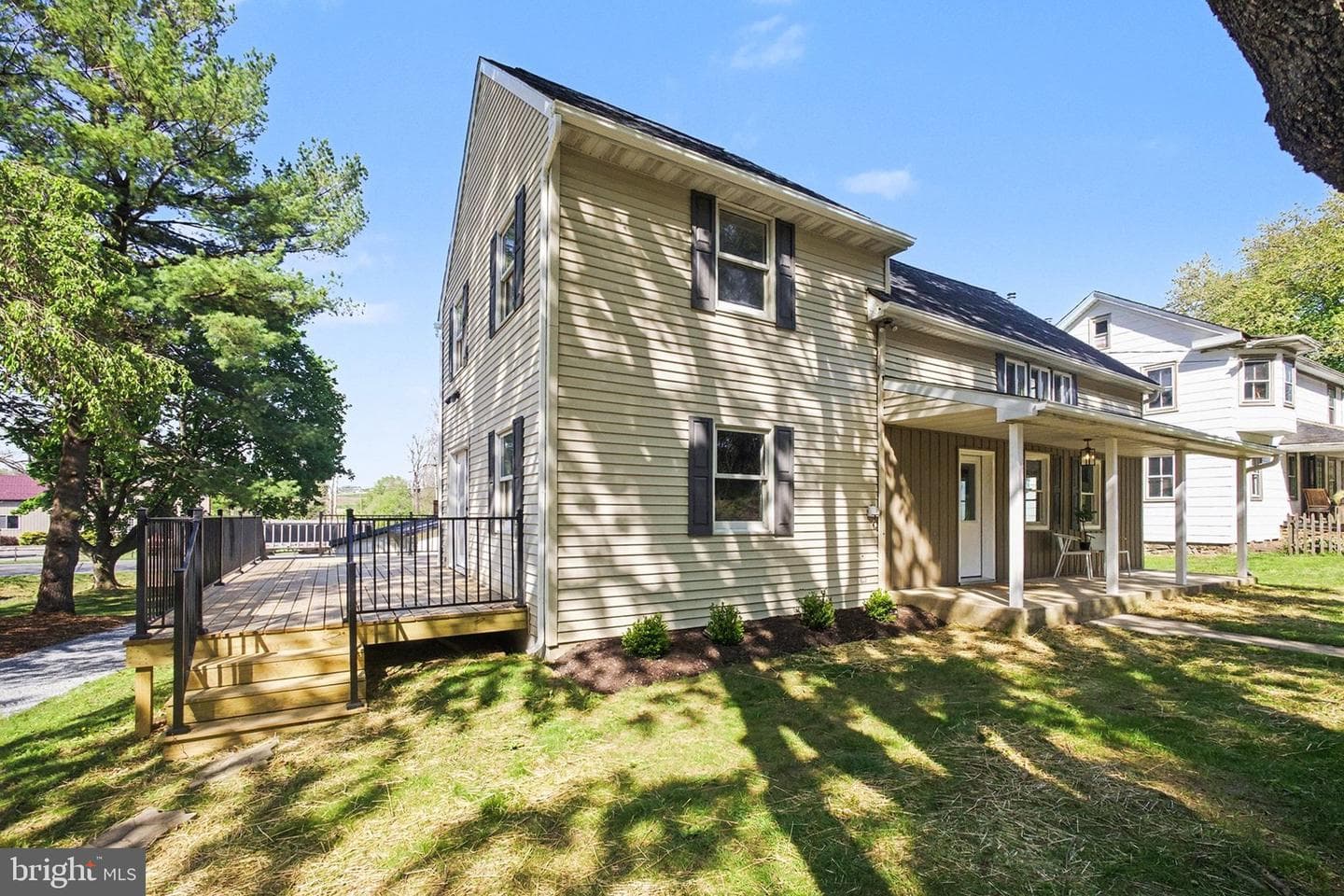 922 N Old Road photo 3