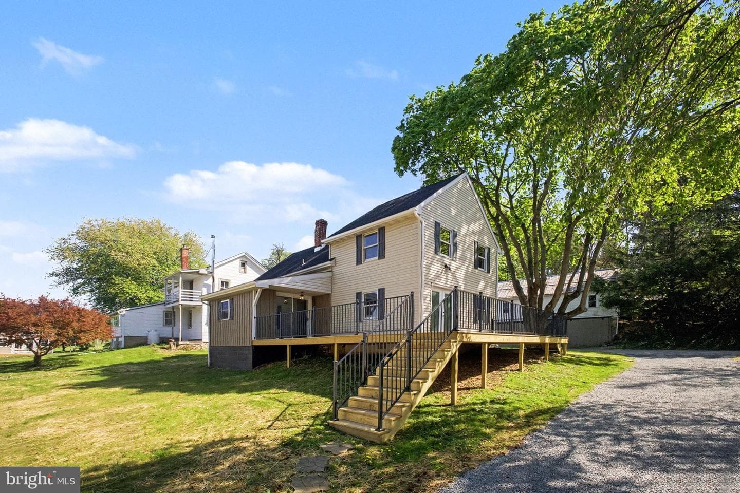922 N Old Road photo 5
