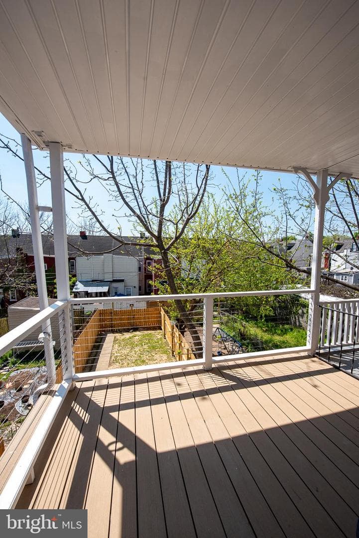 676 Columbia Avenue photo 18