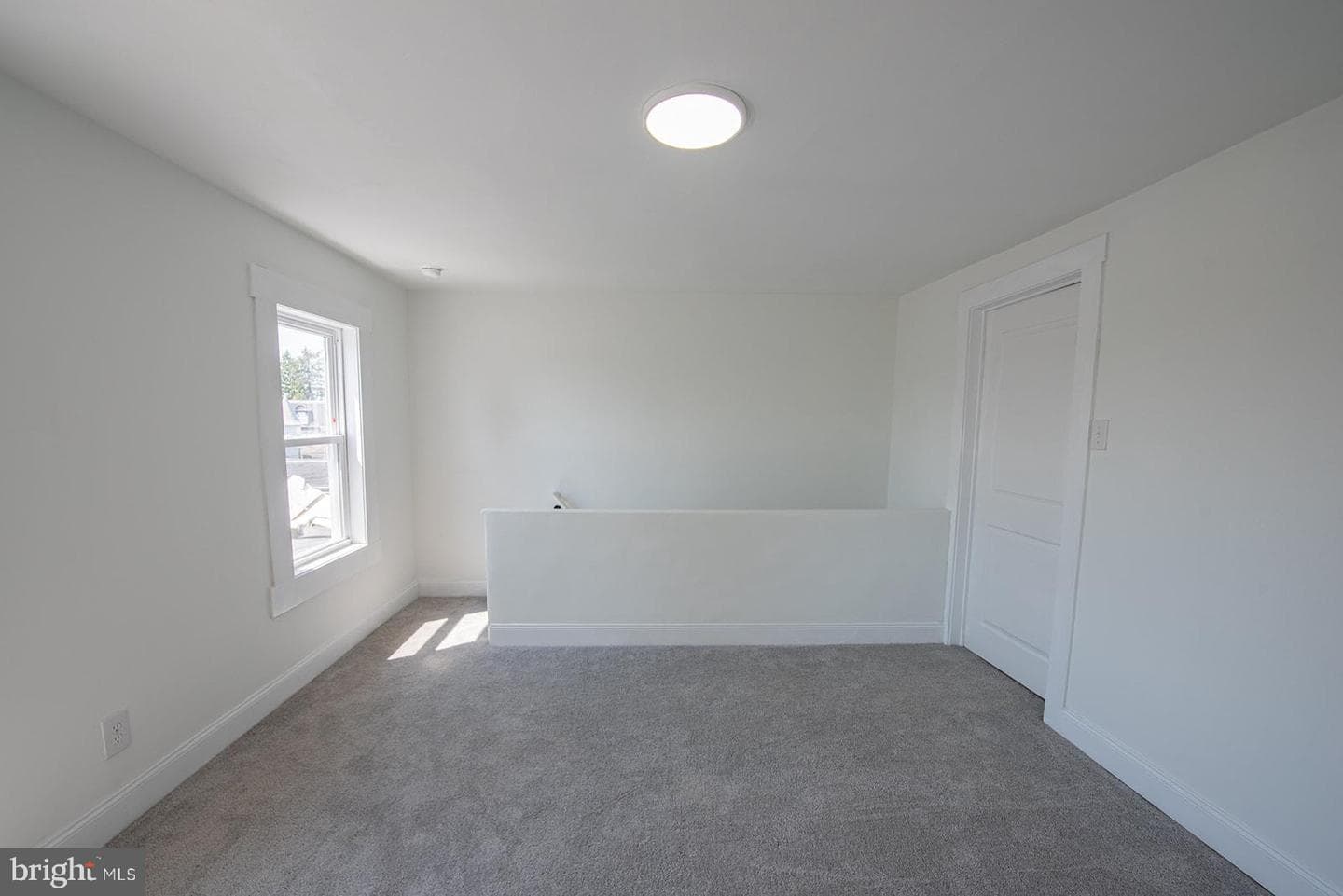 676 Columbia Avenue photo 25