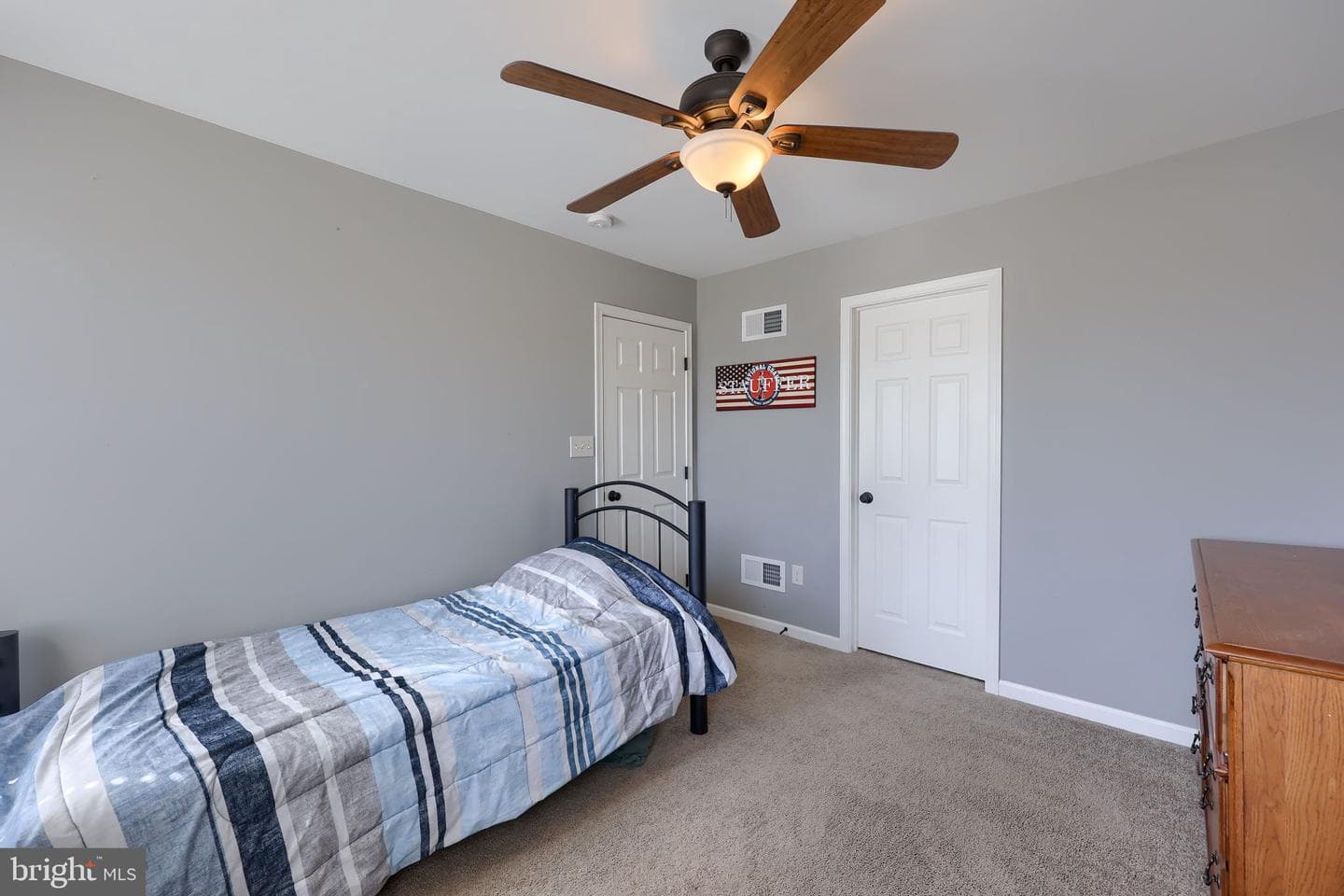 892 Fenton Avenue photo 33
