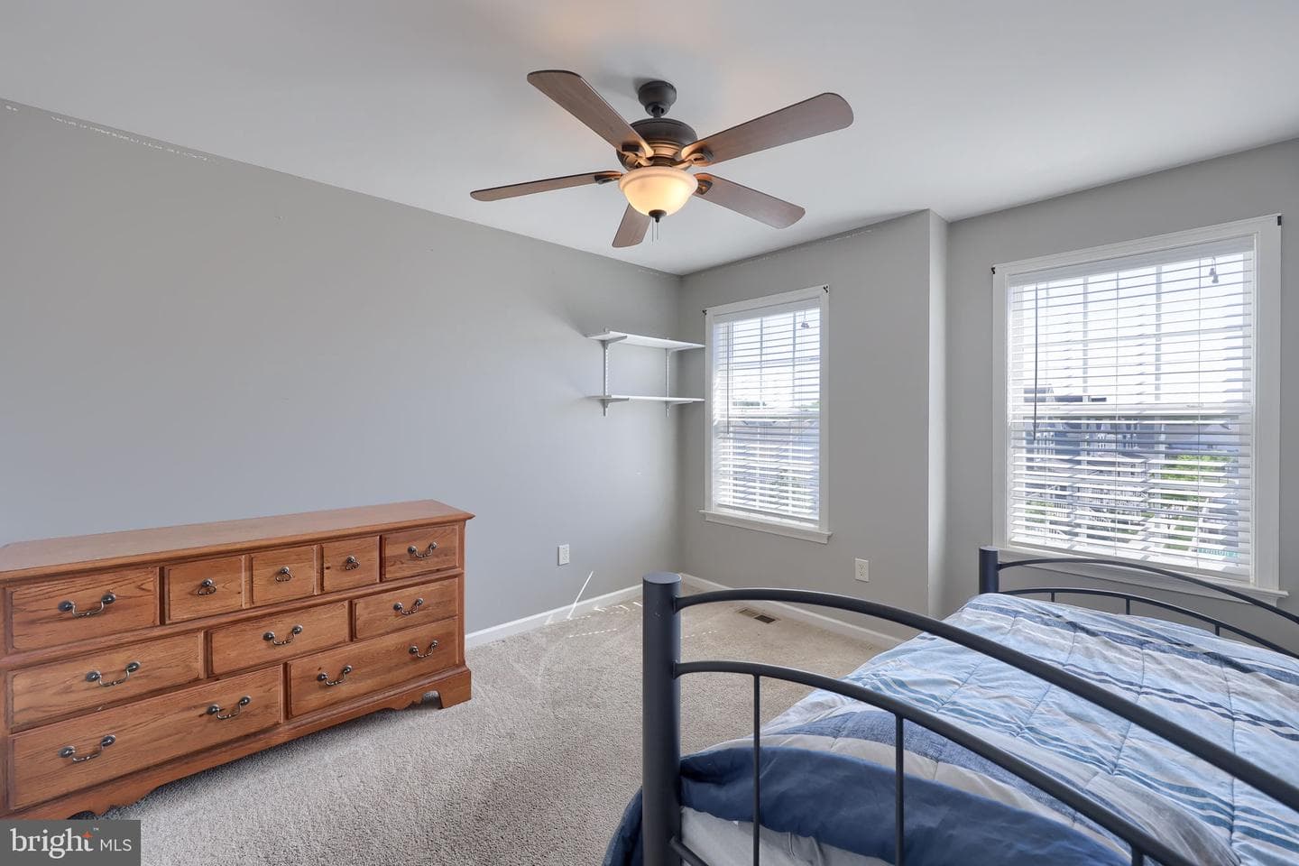 892 Fenton Avenue photo 34