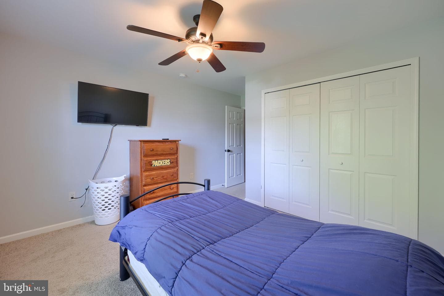 892 Fenton Avenue photo 35