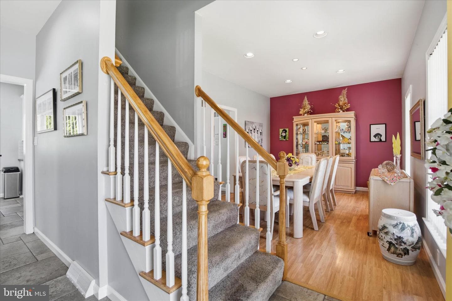 725 Oxford Road photo 4