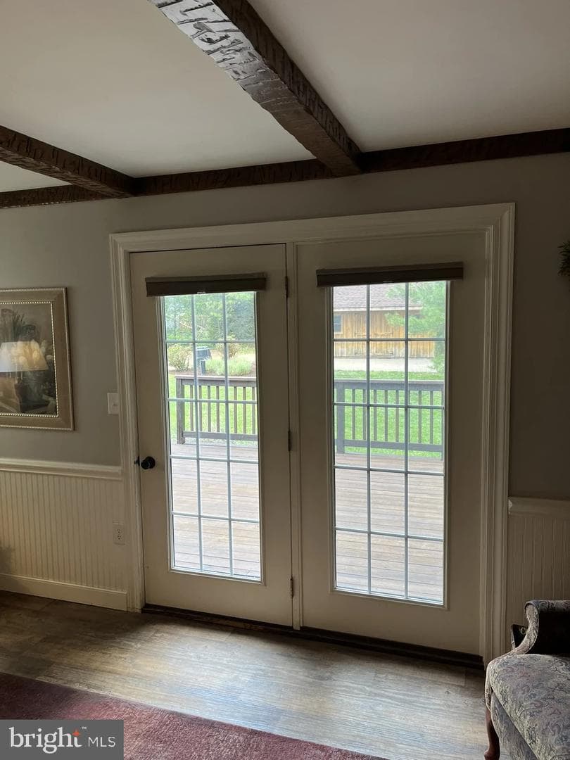 213 Tobacco Road photo 31