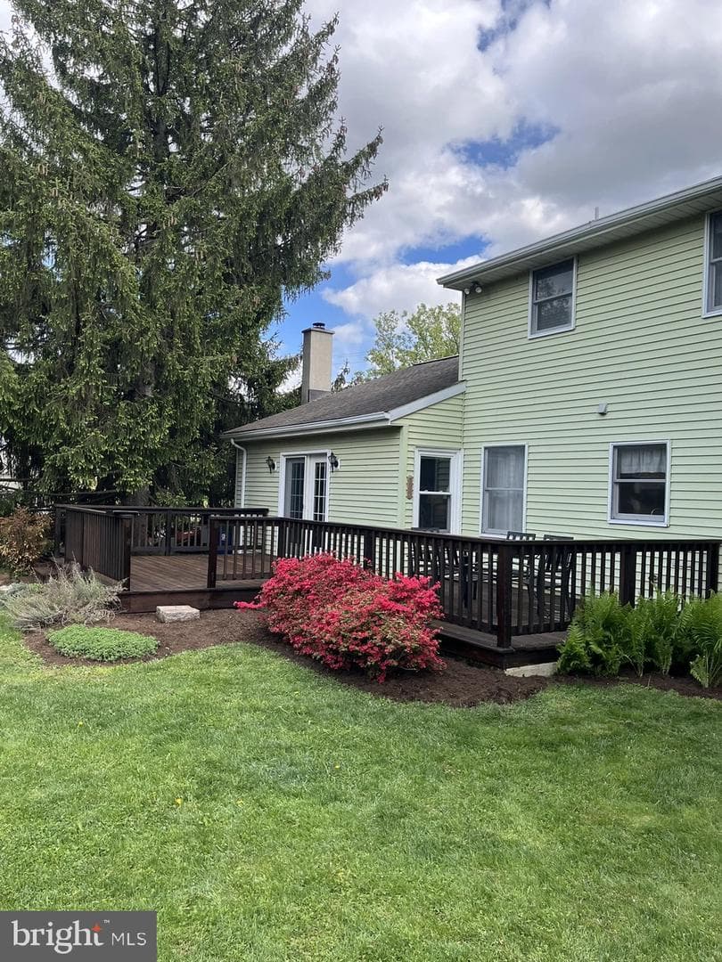 213 Tobacco Road photo 47
